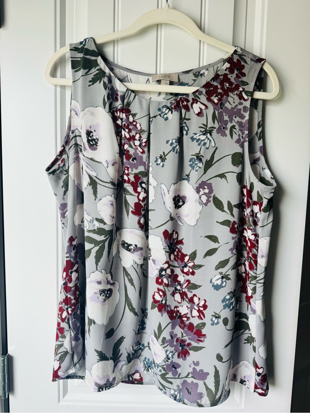 LOFT Gray Floral Sleeveless Camisole with Red & Purple Blooms